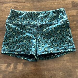 Fleo Shorts